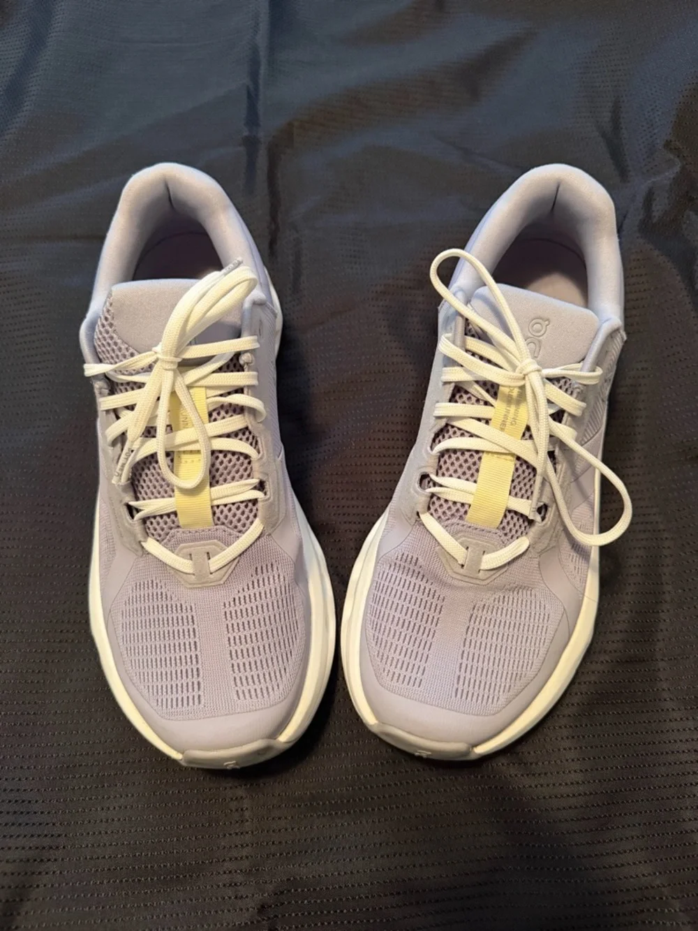 On Cloud 2  Running Women's Cloud Sneakers in Lavender with Cream Accents - Picture 8 of 15